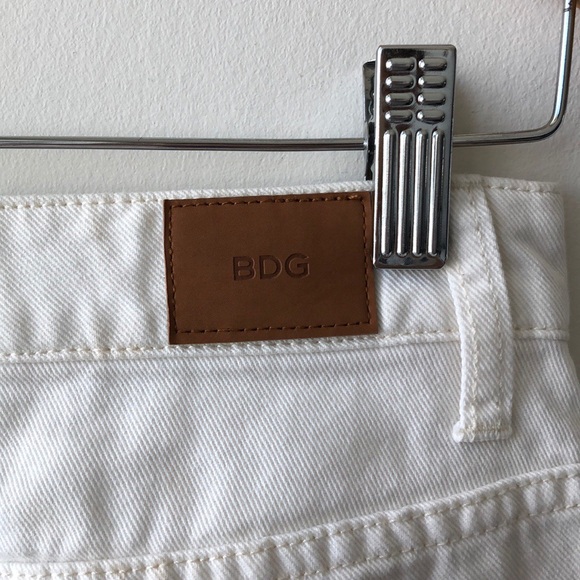 BDG Hight Rise Drew Cheeky White Shorts - Picture 5 of 5